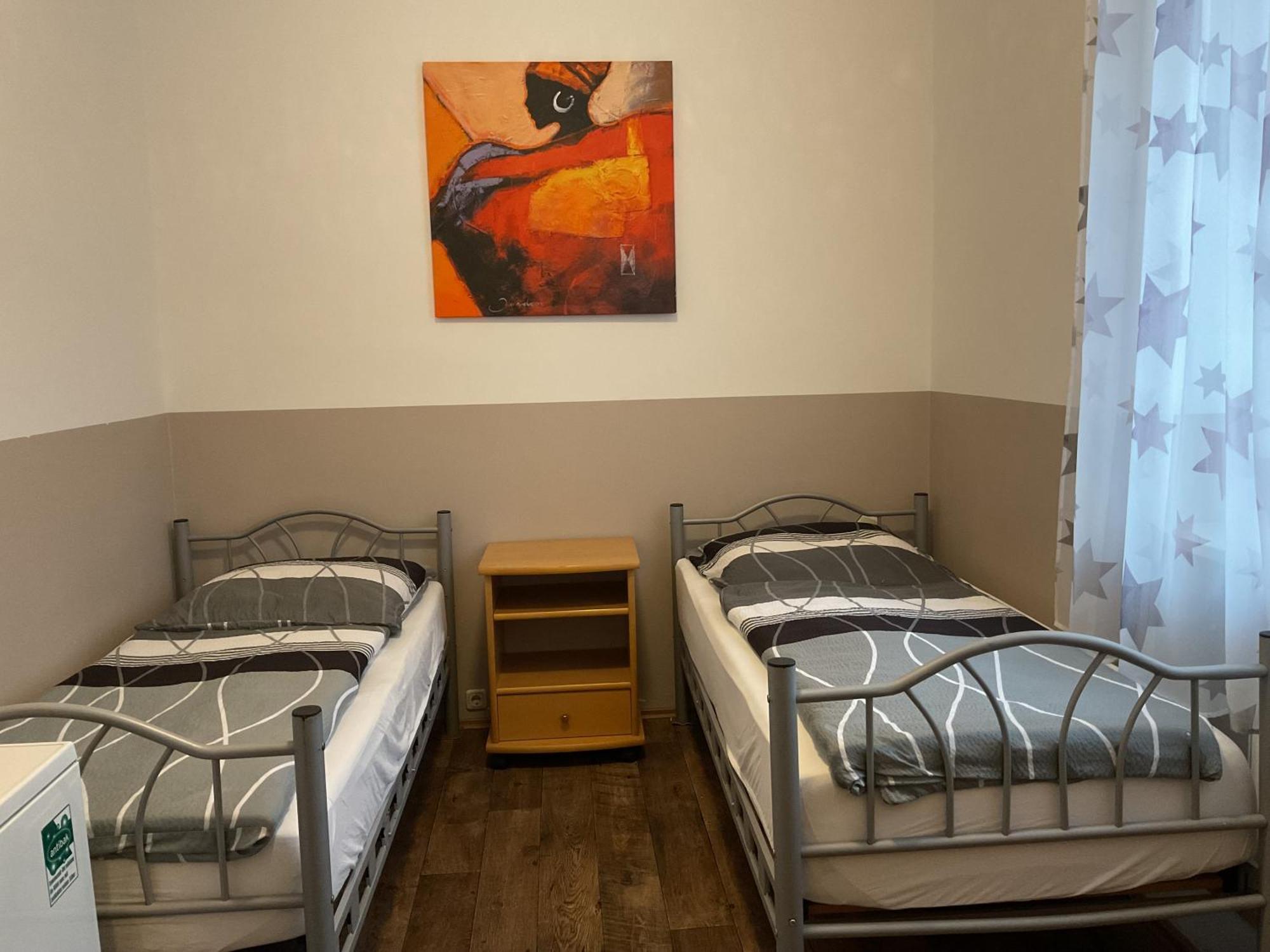 Pension&Hostel Anna - Monteurzimmer มิวนิก ภายนอก รูปภาพ