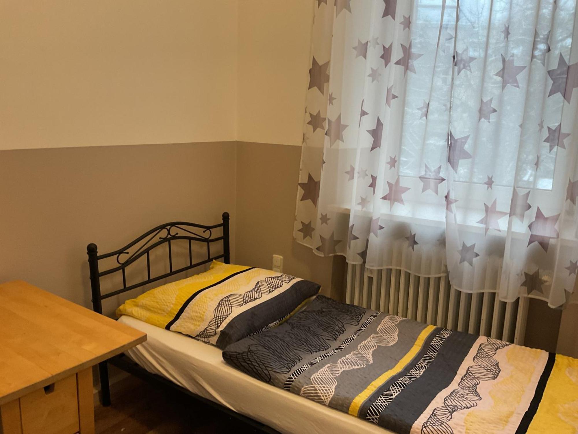 Pension&Hostel Anna - Monteurzimmer มิวนิก ภายนอก รูปภาพ