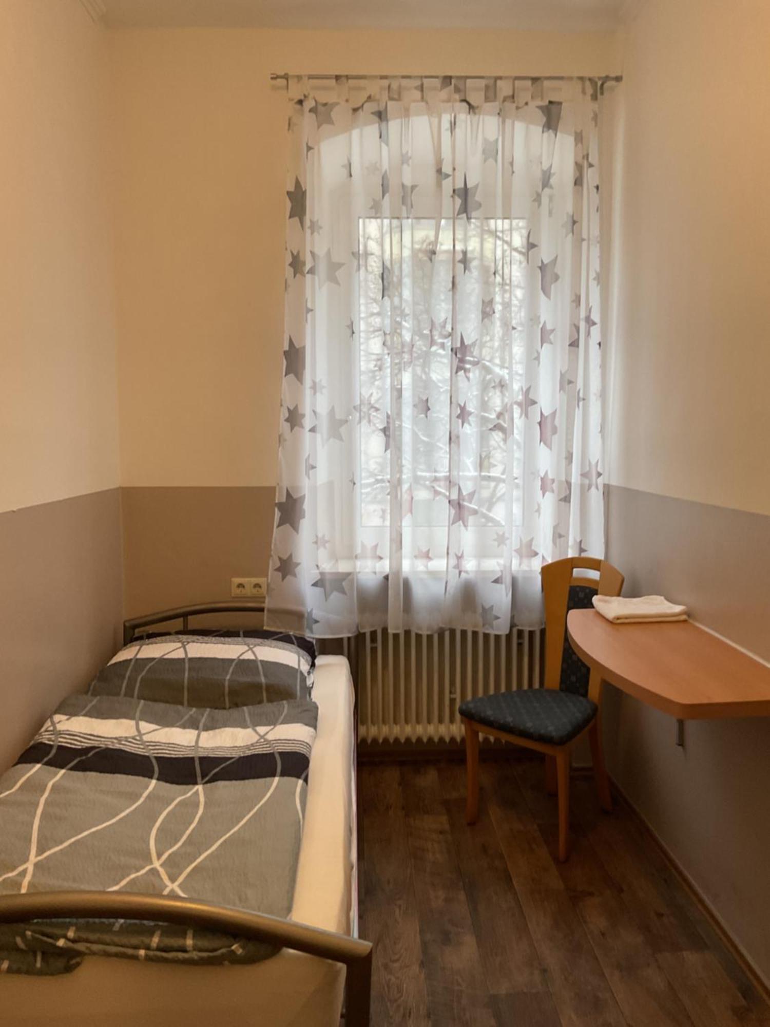 Pension&Hostel Anna - Monteurzimmer มิวนิก ภายนอก รูปภาพ