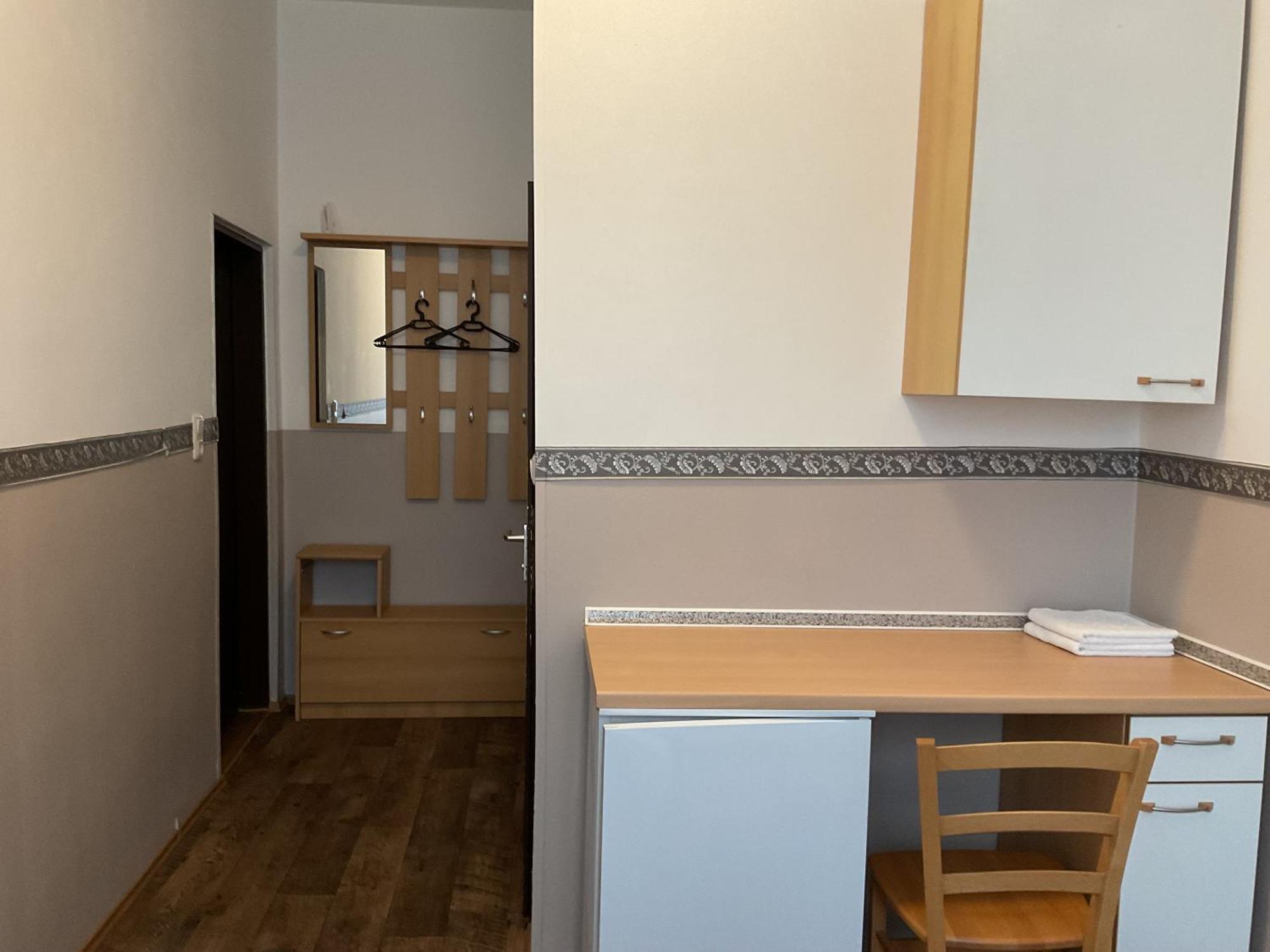 Pension&Hostel Anna - Monteurzimmer มิวนิก ภายนอก รูปภาพ