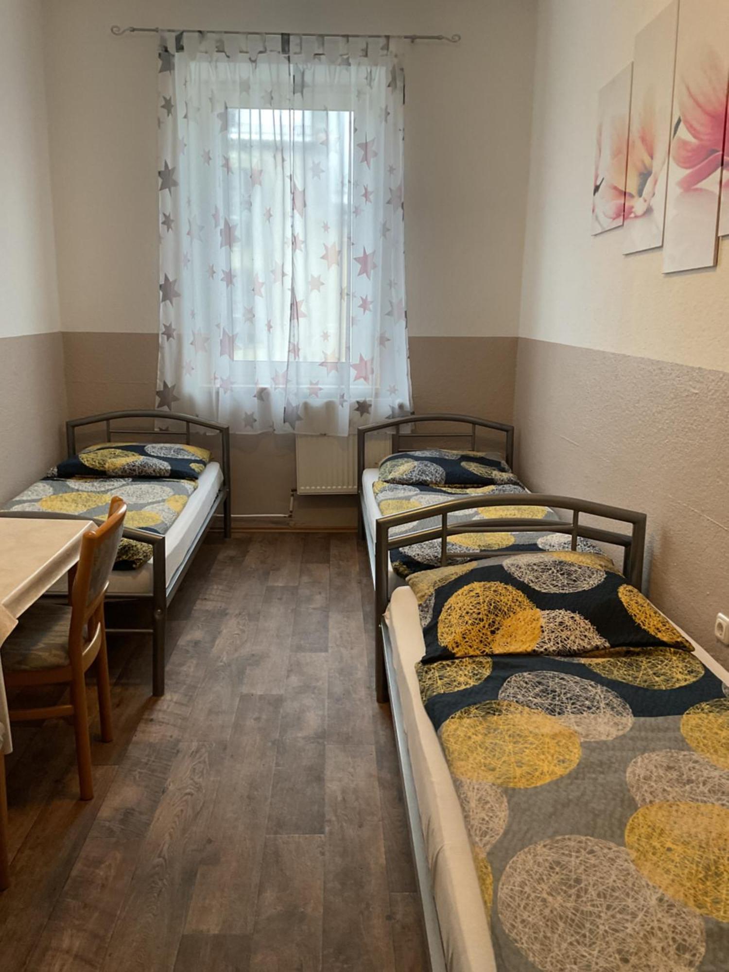 Pension&Hostel Anna - Monteurzimmer มิวนิก ภายนอก รูปภาพ