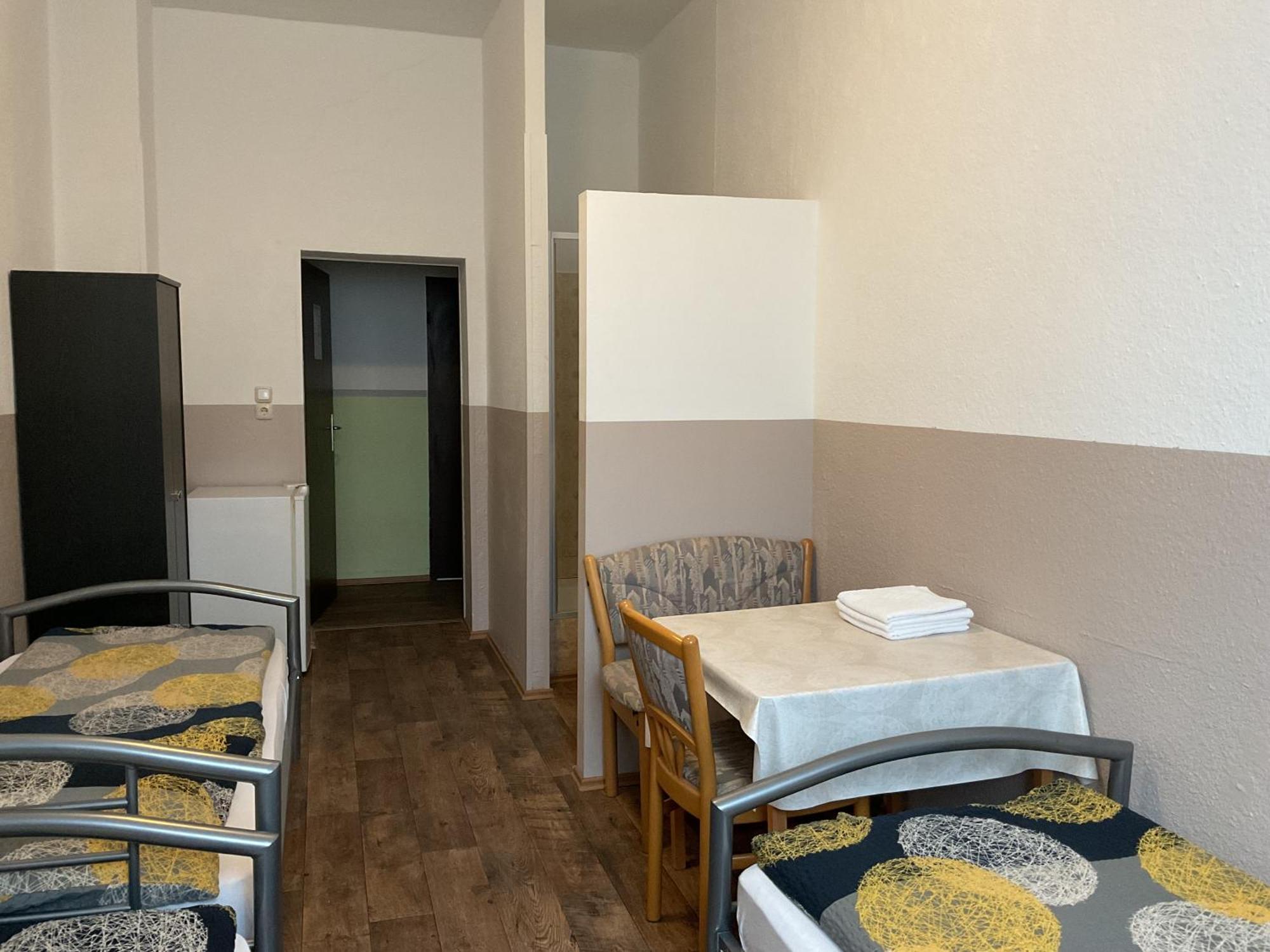 Pension&Hostel Anna - Monteurzimmer มิวนิก ภายนอก รูปภาพ