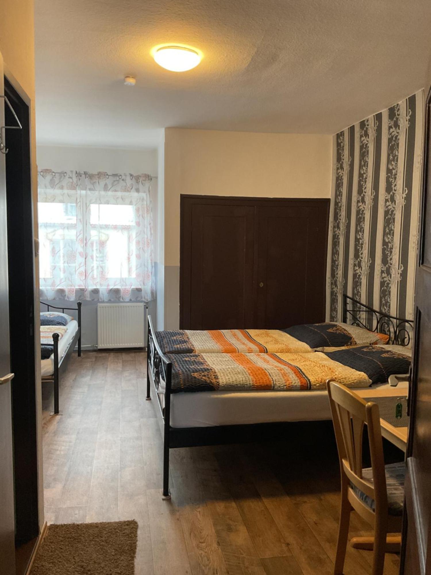 Pension&Hostel Anna - Monteurzimmer มิวนิก ภายนอก รูปภาพ